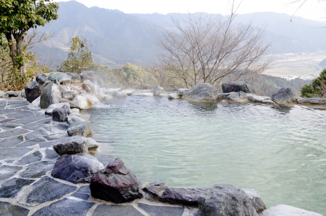 Onsen: Dip Into the World of Japan’s Hot Springs | SENPAI JAPAN